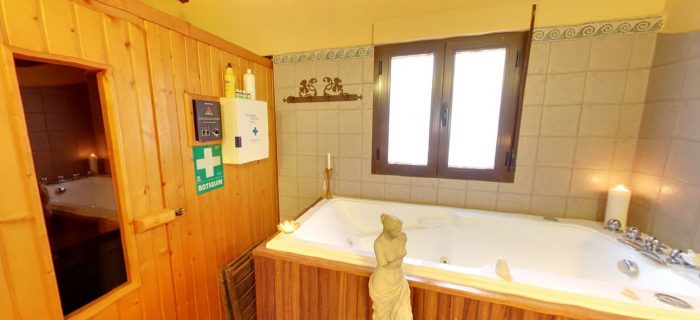 Sauna y bañera de hidromasaje